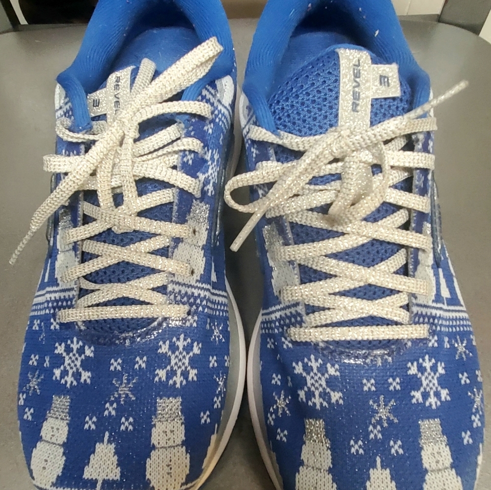 Women’s Brooks Revel 3 Run Merry NWOT